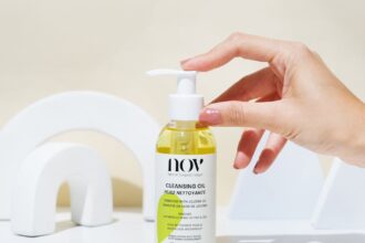 découvrez nos conseils et astuces essentiels pour le soin des mains. apprenez à hydrater, protéger et entretenir la beauté de vos mains au quotidien.