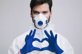 découvrez des conseils et des stratégies efficaces pour la prévention des attaques cardiaques. apprenez à adopter un mode de vie sain, à gérer le stress et à intégrer l'exercice physique pour protéger votre cœur.