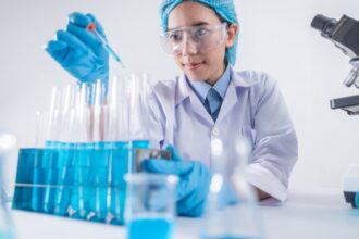 découvrez tout sur la maladie parodontal : causes, symptômes, traitements et conseils pour maintenir des gencives saines. protégez votre sourire grâce à nos astuces et informations essentielles.