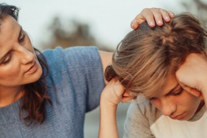 découvrez des informations et des solutions sur les problèmes de mâchoire, incluant les causes, les symptômes et les traitements pour améliorer votre santé bucco-dentaire.