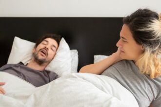 découvrez des solutions efficaces pour résoudre vos problèmes de sommeil. apprenez les causes courantes des troubles du sommeil et trouvez des conseils pratiques pour améliorer la qualité de votre sommeil chaque nuit.
