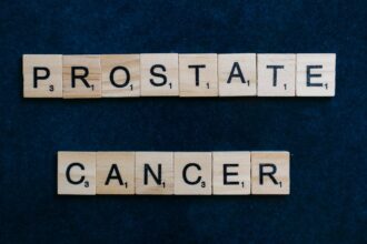 découvrez tout ce qu'il faut savoir sur la prostate : son rôle, les problèmes de santé associés, les méthodes de prévention et les traitements disponibles pour garantir un bien-être optimal.