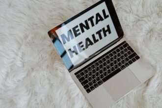 découvrez le monde de la psychologie en ligne : conseils, ressources et support pour mieux comprendre votre esprit et améliorer votre bien-être. accédez à des experts depuis chez vous.