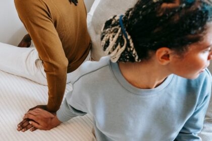 découvrez comment la thérapie de couple peut renforcer votre relation. apprenez des techniques efficaces pour améliorer la communication, surmonter les conflits et raviver la passion. que vous soyez en crise ou que vous souhaitiez simplement vous rapprocher, nos conseils vous guideront vers une vie de couple épanouissante.