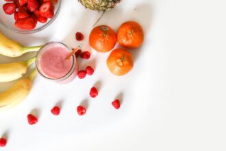 découvrez une délicieuse sélection de smoothies faits maison, sains et rafraîchissants. parfaits pour les petits déjeuners, les collations ou les journées ensoleillées, nos recettes vous offrent un mélange de fruits, légumes et super-aliments pour booster votre énergie et votre bien-être.