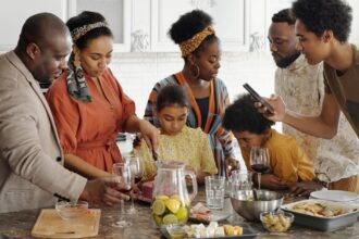 découvrez nos recettes riches en calories, idéales pour les gourmands à la recherche de plats délicieux et copieux. que vous souhaitiez augmenter vos apports caloriques ou simplement vous faire plaisir, vous trouverez ici des idées alléchantes pour satisfaire toutes vos envies culinaires.