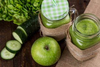 découvrez des recettes énergisantes délicieuses et saines pour revitaliser votre corps et stimuler votre esprit. idéales pour un coup de fouet au quotidien, ces recettes vous aideront à rester actif et en forme tout au long de la journée.