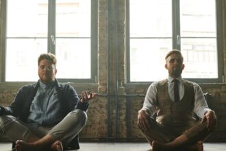 découvrez des techniques efficaces de réduction du stress pour améliorer votre bien-être mental et physique. apprenez à gérer le stress au quotidien grâce à des méthodes simples et pratiques, favorisant la relaxation et l'équilibre émotionnel.