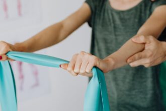 découvrez les techniques innovantes de réhabilitation qui favorisent la guérison et le bien-être. plongez dans un monde d'approches personnalisées pour surmonter les blessures et améliorer votre qualité de vie.