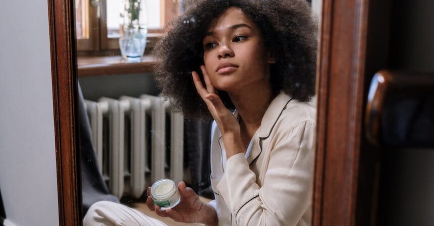 découvrez notre guide complet sur le skincare, des conseils pratiques aux soins adaptés à votre type de peau, pour une peau éclatante et en pleine santé.
