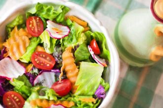 découvrez les bienfaits d'un régime pauvre en sodium pour votre santé. apprenez à réduire votre consommation de sel, à équilibrer vos repas et à profiter d'alternatives savoureuses tout en préservant votre bien-être.