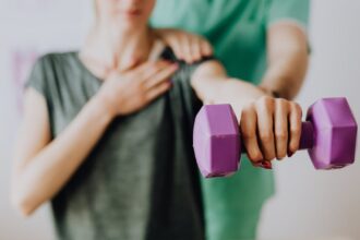 découvrez nos solutions innovantes en réhabilitation, conçues pour améliorer la qualité de vie et favoriser la réintégration des personnes en situation de handicap grâce à des méthodes adaptées et un accompagnement personnalisé.