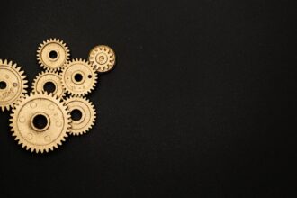 explorez les dynamiques de pouvoir qui façonnent les relations humaines, les organisations et les sociétés. apprenez comment la répartition du pouvoir influence les comportements et les décisions, et découvrez les stratégies pour naviguer dans ces relations complexes.