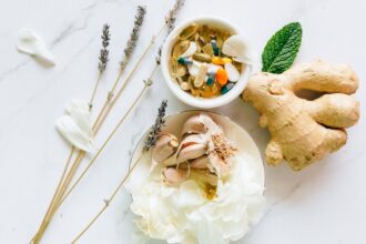 découvrez des remèdes naturels et efficaces pour soulager la toux sèche. nos conseils vous aideront à apaiser vos symptômes et retrouver un confort respiratoire rapidement.