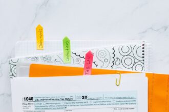 découvrez comment faciliter votre retour au travail après une interruption, avec des conseils pratiques pour une réintégration réussie et une gestion efficace du stress et des attentes.