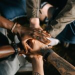 découvrez l'importance du respect mutuel dans les relations personnelles et professionnelles. apprenez à cultiver un environnement harmonieux et productif grâce à des valeurs de compréhension et d'empathie.