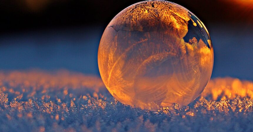 découvrez l'univers du froid : ses origines, ses effets fascinants et les merveilles de la glace et de l'hiver. explorez comment le froid influence notre environnement, notre santé et nos activités quotidiennes.