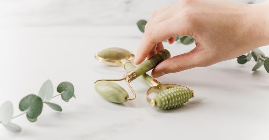 découvrez notre guide complet sur les soins de la peau. apprenez les meilleures routines, produits et conseils pour nourrir, hydrater et protéger votre peau, quel que soit votre type de peau.