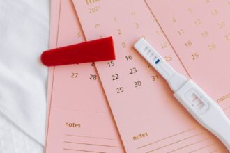 découvrez tout ce que vous devez savoir sur les semaines de grossesse : le développement de votre bébé, les changements physiques et émotionnels, ainsi que des conseils pratiques pour vivre sereinement chaque étape de cette merveilleuse aventure.