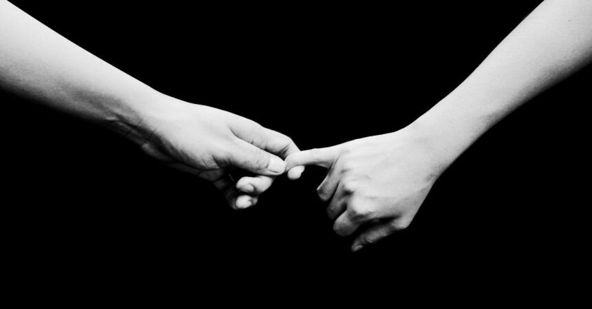 découvrez l'importance de la sensibilité dans nos vies quotidiennes. comprenez comment elle influence nos relations, nos émotions et notre bien-être, tout en apprenant à l'apprécier comme un atout précieux.