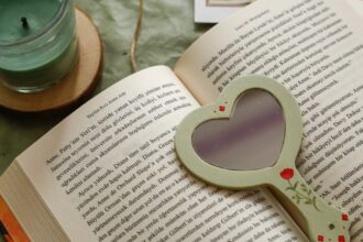 découvrez les conséquences d'une attaque cardiaque, des effets sur la santé physique et mentale aux impacts sur le mode de vie. informez-vous sur la prévention et la gestion post-événement pour améliorer votre qualité de vie.