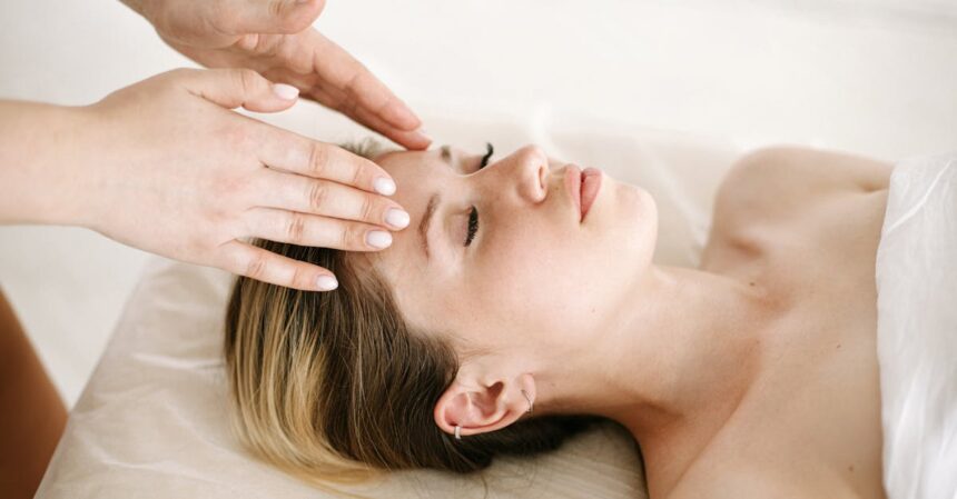 découvrez notre gamme de soins apaisants conçus pour calmer et hydrater votre peau. offrez à votre teint une douceur exceptionnelle grâce à des ingrédients naturels qui réparent et revitalisent, tout en apportant un confort durable. parfait pour tous les types de peau, ces produits vous aideront à retrouver sérénité et éclat au quotidien.