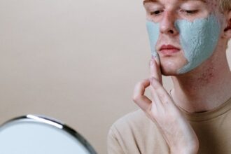découvrez des solutions efficaces pour lutter contre l'acné. nos traitements ciblés et conseils experts vous aideront à retrouver une peau saine et éclatante. au revoir les imperfections !