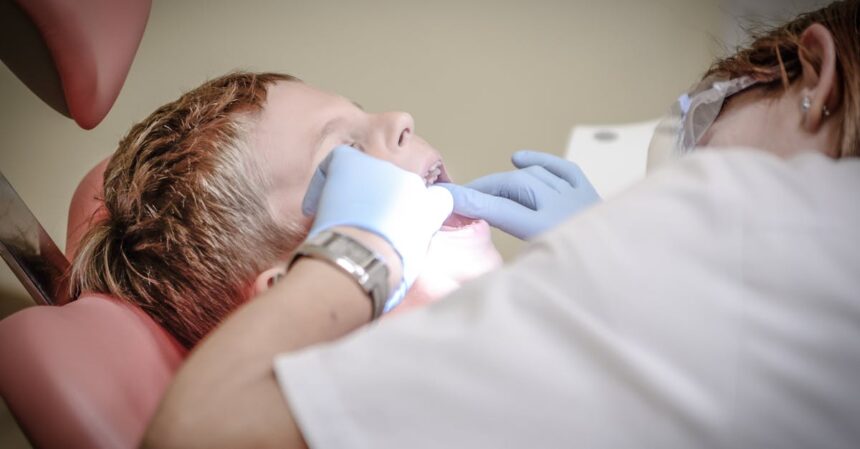 découvrez nos conseils et astuces pour des soins dentaires optimaux. apprenez à maintenir une bonne hygiène bucco-dentaire, à prévenir les problèmes dentaires et à choisir les meilleurs produits pour votre sourire. prenez soin de vos dents et préservez votre santé dentaire dès aujourd'hui.