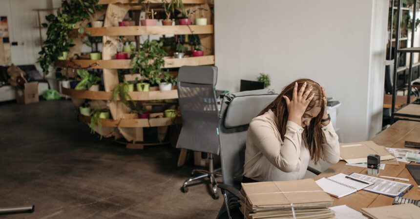 découvrez des techniques efficaces de gestion de l'anxiété pour mener une vie sereine. apprenez à comprendre et à maîtriser vos émotions, à pratiquer des exercices de relaxation et à adopter des stratégies pour surmonter l'anxiété au quotidien.