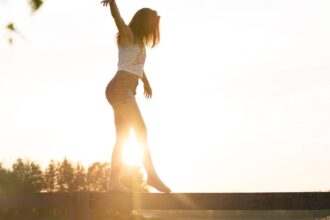 découvrez l'équilibre parfait avec notre guide sur les balances. apprenez comment choisir la balance idéale pour vos besoins, qu'il s'agisse de cuisine, de fitness ou de santé, et trouvez des conseils pratiques pour optimiser votre utilisation.