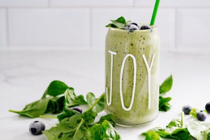 découvrez le monde fascinant des superfoods ! apprenez comment ces aliments puissants peuvent transformer votre santé, booster votre énergie et enrichir votre alimentation quotidienne. explorez les bienfaits nutritionnels, des recettes savoureuses et des conseils pour intégrer facilement ces super-aliments dans votre routine.