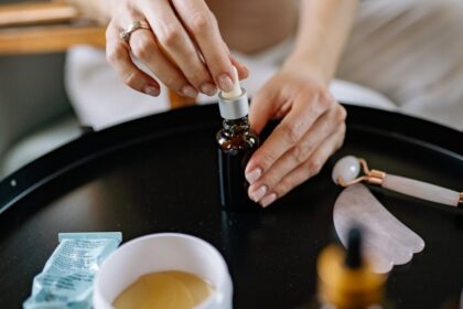 découvrez des techniques de relaxation efficaces pour apaiser votre esprit et réduire le stress. apprenez à intégrer la méditation, la respiration profonde et d'autres méthodes dans votre quotidien pour retrouver sérénité et bien-être.