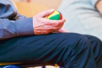 découvrez les bienfaits de la thérapie physique pour améliorer votre santé et votre bien-être. nos professionnels expérimentés vous accompagnent dans votre rééducation et vous aident à retrouver votre mobilité.
