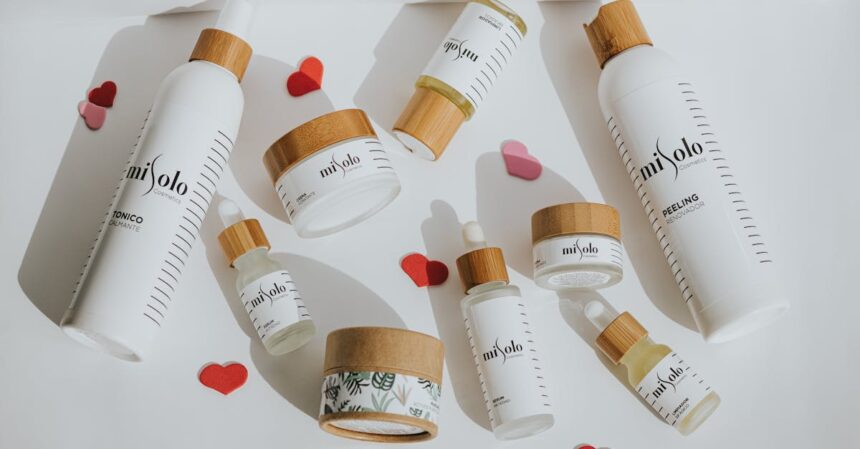 découvrez notre tonique hydratant, formulé pour revitaliser et rafraîchir votre peau. avec une texture légère et des ingrédients naturels, il hydrate en profondeur tout en préparant votre peau à recevoir les bienfaits de votre routine de soins. parfait pour un teint éclatant et sain au quotidien.