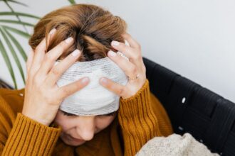 découvrez des solutions efficaces pour traiter la migraine. explorez des options de traitement adaptées pour soulager vos douleurs, améliorer votre qualité de vie et réduire la fréquence des crises. informez-vous sur les médicaments, thérapies alternatives et conseils préventifs.