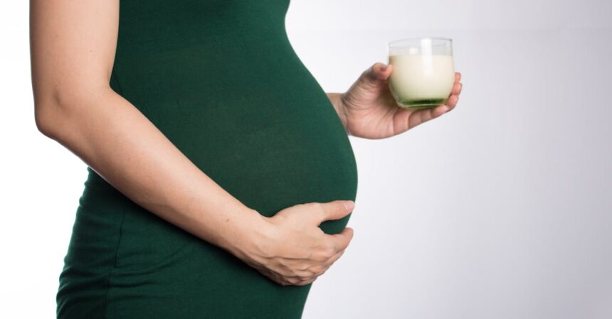 découvrez notre sélection de vitamines prénatales pour soutenir la santé de la mère et du bébé pendant la grossesse. offrez le meilleur à votre enfant avec des nutriments essentiels et une formulation adaptée.