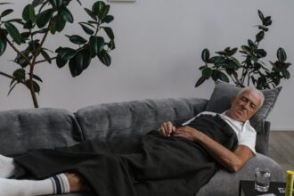 découvrez tout ce que vous devez savoir sur la nausée matinale : causes, symptômes et conseils pour y faire face durant la grossesse. informez-vous pour mieux vivre cette période délicate.