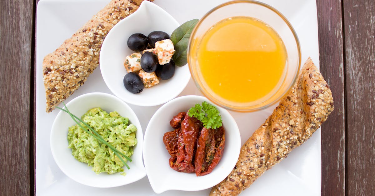 découvrez les incroyables bienfaits des graines de chia pour la santé. riches en nutriments essentiels, en fibres et en oméga-3, ces petites graines peuvent contribuer à une meilleure digestion, à la gestion du poids et à un cœur en santé. apprenez comment intégrer les graines de chia dans votre alimentation quotidienne pour maximiser leurs effets bénéfiques.