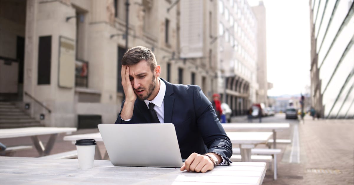 découvrez des conseils efficaces pour soulager vos maux de tête. informez-vous sur les différentes causes, traitements naturels et remèdes pour retrouver rapidement votre confort et améliorer votre bien-être.