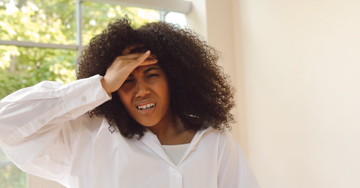 découvrez tout ce que vous devez savoir sur le mal de mer pendant la grossesse, ses symptômes, ses causes et des conseils pratiques pour soulager cette nausée matinale. informez-vous pour mieux vivre cette étape essentielle de la maternité.