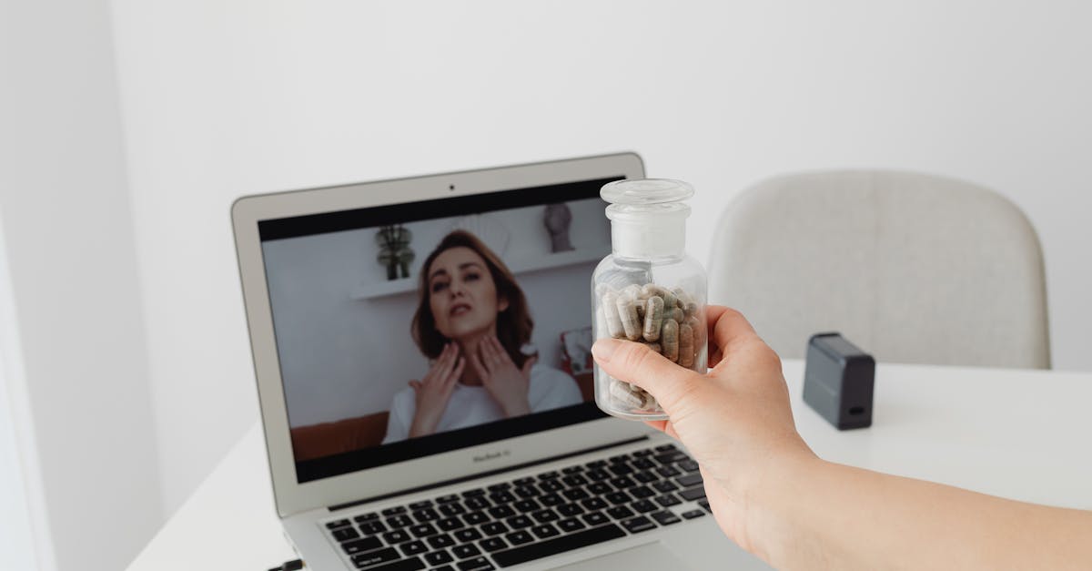 découvrez la thérapie en ligne, un moyen accessible et discret de bénéficier d'un accompagnement psychologique professionnel, où que vous soyez. améliorez votre bien-être mental grâce à des séances flexibles adaptées à votre emploi du temps.