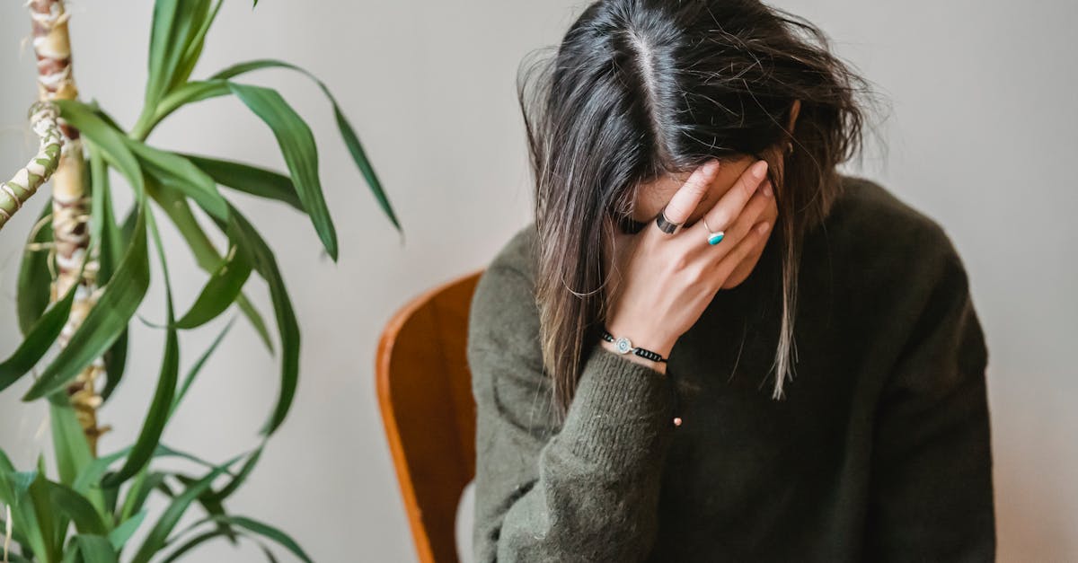 découvrez comment l'anxiété relationnelle peut affecter vos interactions et trouvez des conseils pratiques pour gérer vos émotions, améliorer vos relations et favoriser un bien-être émotionnel.