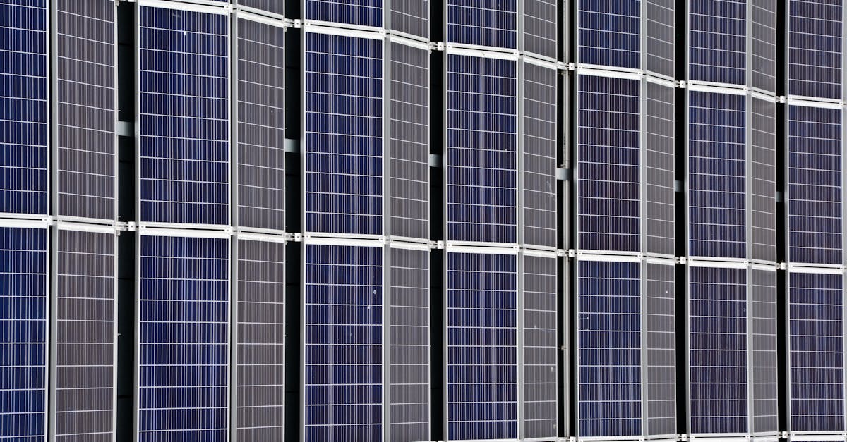 découvrez les éruptions solaires, des phénomènes astrophysiques fascinants qui libèrent une immense quantité d'énergie. apprenez comment ils affectent notre atmosphère et peuvent influencer les technologies modernes, ainsi que les mystères qui entourent ces explosions célestes.