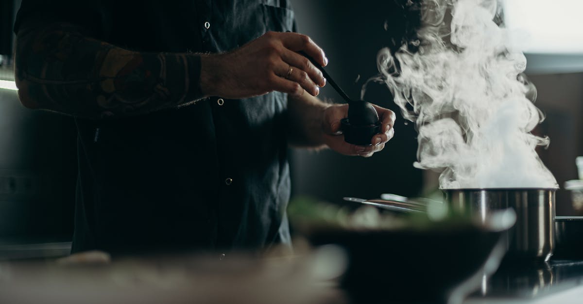 découvrez les bienfaits de l'inhalation à la vapeur : une méthode naturelle pour soulager les problèmes respiratoires, apaiser les irritations et favoriser une meilleure respiration. apprenez comment l'inhalation à la vapeur peut améliorer votre bien-être et prendre soin de votre santé.