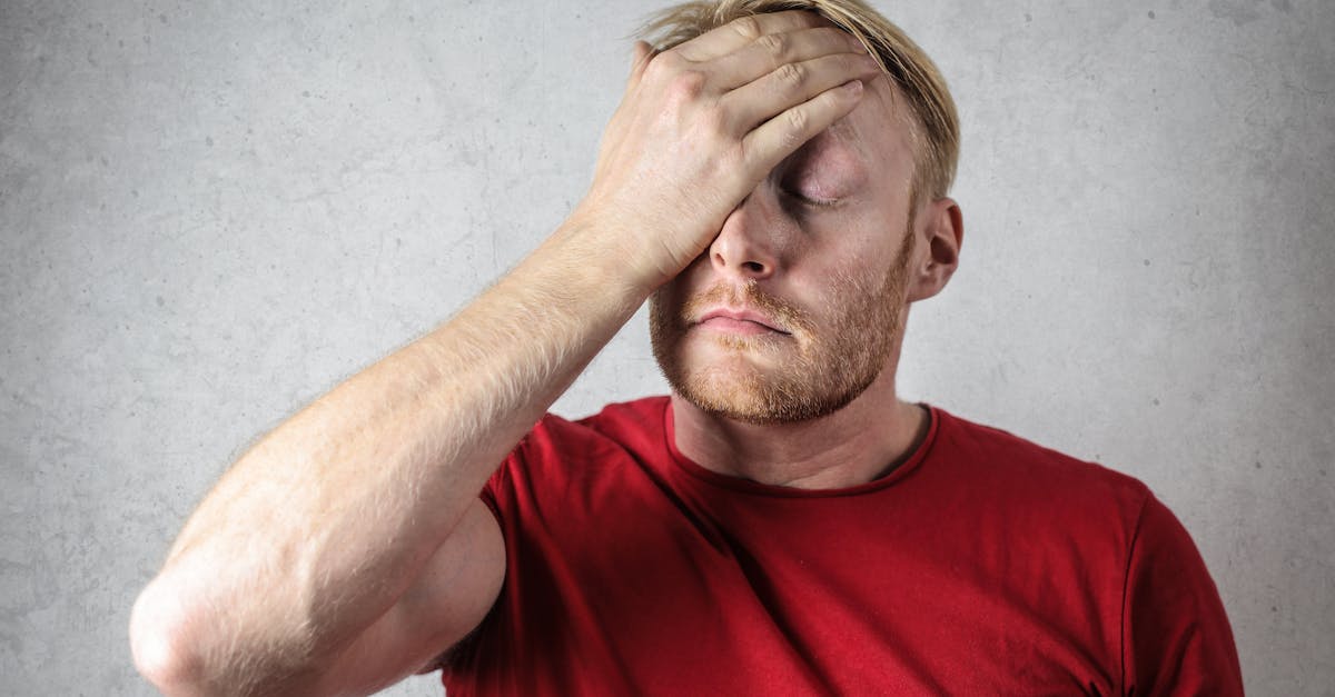 découvrez les causes et traitements de la douleur au pouce. apprenez à soulager le mal de pouce et à prévenir les blessures grâce à nos conseils pratiques et recommandations.