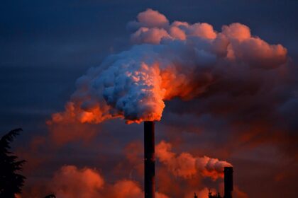 découvrez les impacts de la pollution de l'air sur notre santé et notre environnement. explorez les causes, les conséquences et les solutions pour améliorer la qualité de l'air. engagez-vous pour un avenir plus sain.