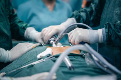 découvrez les différentes techniques d'anesthésie, leurs applications et bénéfices pour garantir des interventions chirurgicales en toute sécurité. informez-vous sur les méthodes modernes utilisées pour optimiser le confort et le bien-être des patients.