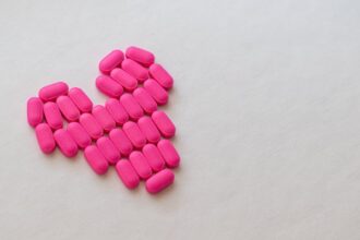 découvrez tout sur les antihistaminiques : leur fonctionnement, les différents types disponibles, leurs effets secondaires et comment ils peuvent soulager les allergies et autres symptômes. informez-vous pour mieux vivre avec saisonnières ou allergies chroniques.