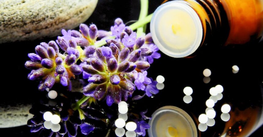 découvrez l'aromathérapie, une pratique ancient qui utilise les huiles essentielles pour améliorer votre bien-être mental et physique. apprenez à incorporer des fragrances naturelles dans votre vie quotidienne pour réduire le stress, améliorer le sommeil et favoriser la santé.