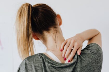 découvrez des solutions efficaces pour soulager les douleurs dorsales. apprenez des astuces pratiques et des conseils d'experts pour améliorer votre confort au quotidien.